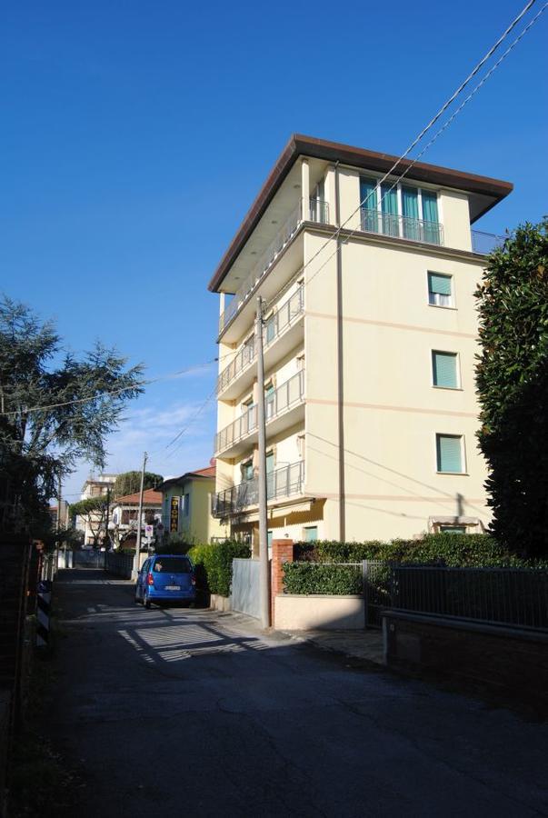 Hotel Casa Diomira 리도디캄파이오레 외부 사진