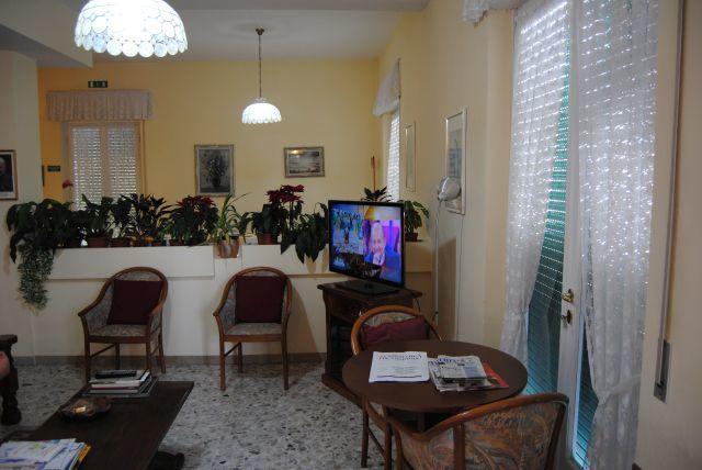 Hotel Casa Diomira 리도디캄파이오레 외부 사진